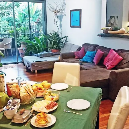 Rochas Shared Garden Refuge * Funchal (Madeira)