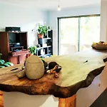 Rochas Shared Garden Refuge 홈스테이