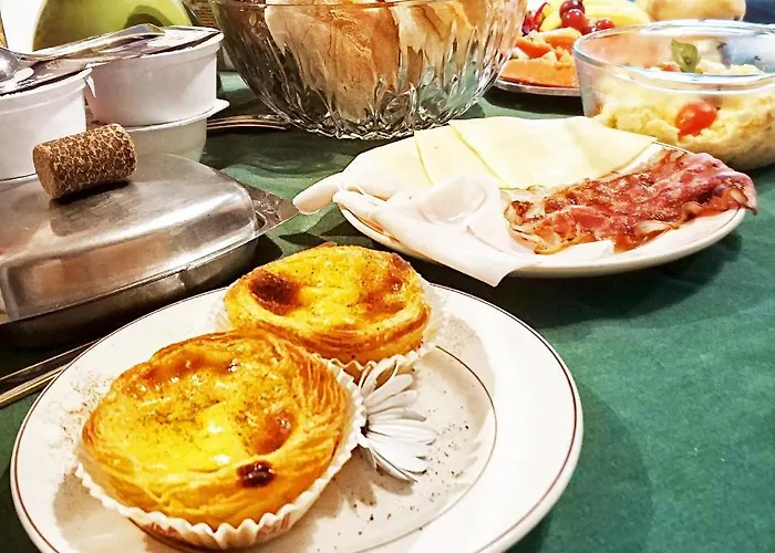 홈스테이 Rochas Shared Garden Refuge 푼샬