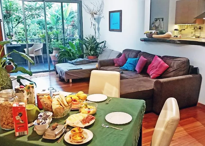 Rochas Shared Garden Refuge * 푼샬