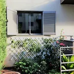 Δωμάτια σε οικογενειακή κατοικία Rochas Shared Garden Refuge Φουνκάλ
